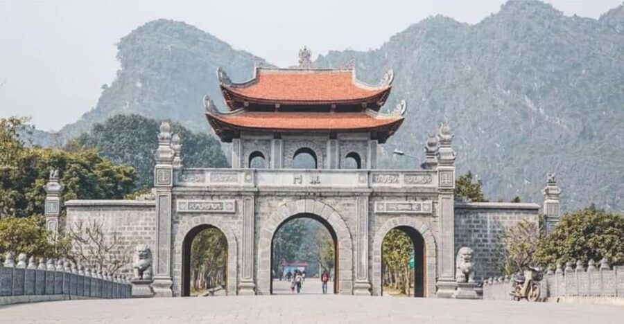 Ninh Binh: 1-Day Relax Trip Hoa Lu – Trang An – Mua Cave