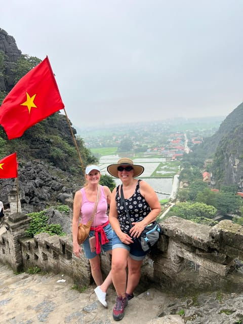 Ninh Binh Daily Tour: Hoa Lu -Mua Cave -Tam Coc Boat-Biking