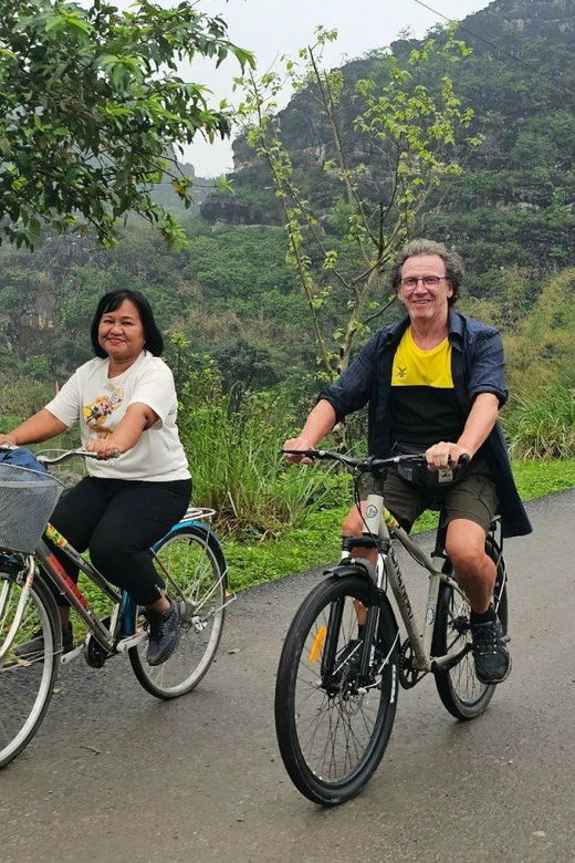 NINH BINH DAY TOUR: HOA LU & TAM COC WITH LOCAL GUIDE - Inclusions and Amenities