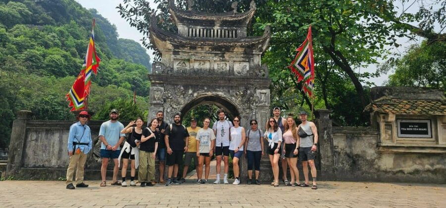 NINH BINH DAY TOUR: HOA LU & TRANG AN EXCLUSIVE