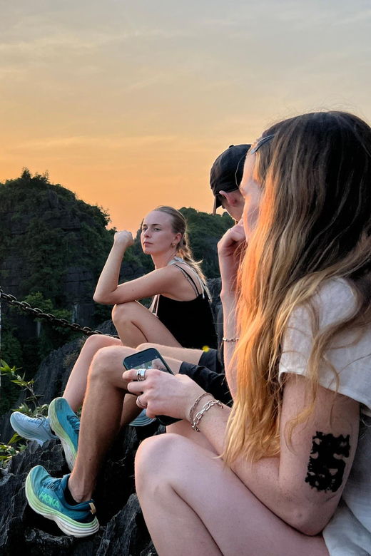 Ninh Binh Full-Day Tour From Hanoi: Hoa Lu-Tam Coc-Mua Cave