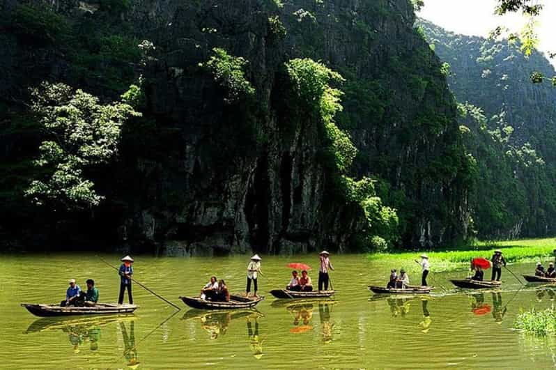 Ninh Binh: Hoa Lu – Trang An – Cycling & Boat Group Tour