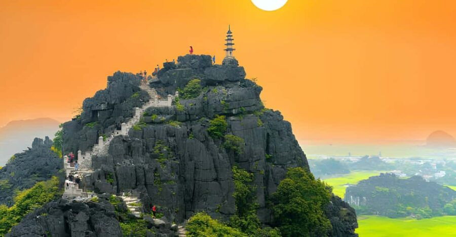 Ninh Binh – Trang an – Mua Cave Day Trip With All-Inclusive