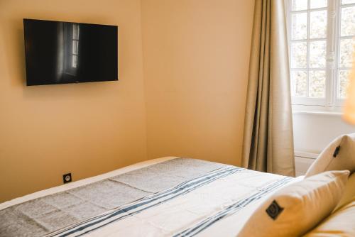 Normandy Etretat - Property Overview and Location