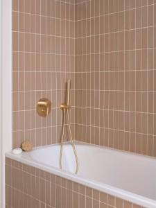 Nuage Hotel Review: A Parisian Gem - Hotel Overview