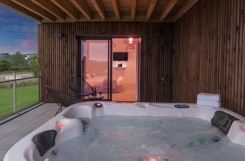 Omnubo Collection Hotel - Hotel Overview