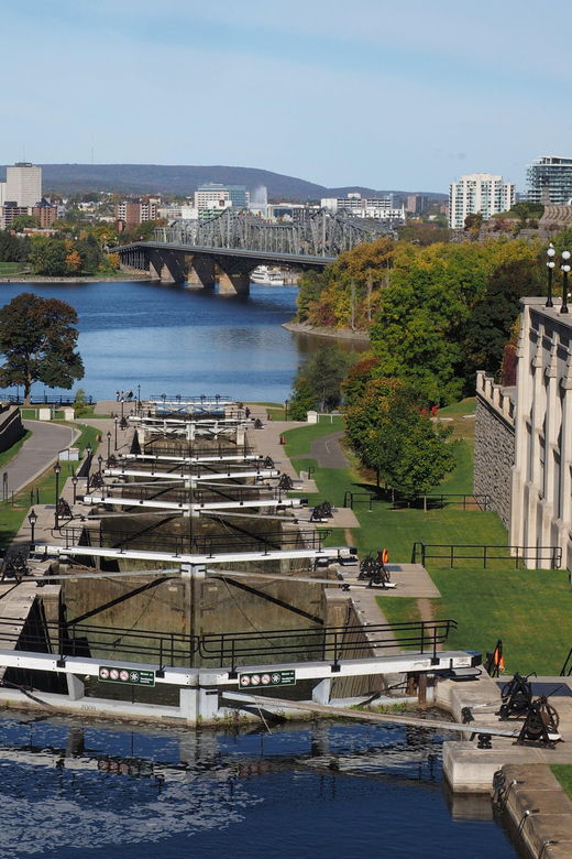Ottawa: Walking Tour in the Heart of the Capital