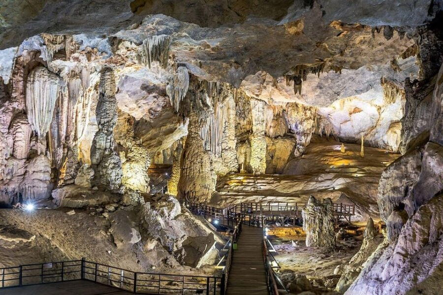 PARADISE CAVE GROUP TOUR DEPARTURE FROM HUE (EVEN DAYS ONLY)