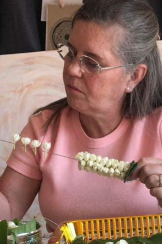 Phuket: Thai Flower Garland Making Workshop
