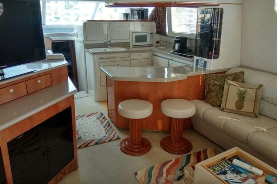 Playa Mujeres: Private Yacht Rental – 4-hour SR55H4