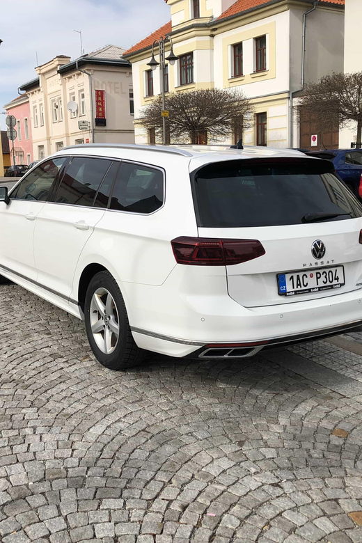 Prague Airport: Private Transfer to City Centre