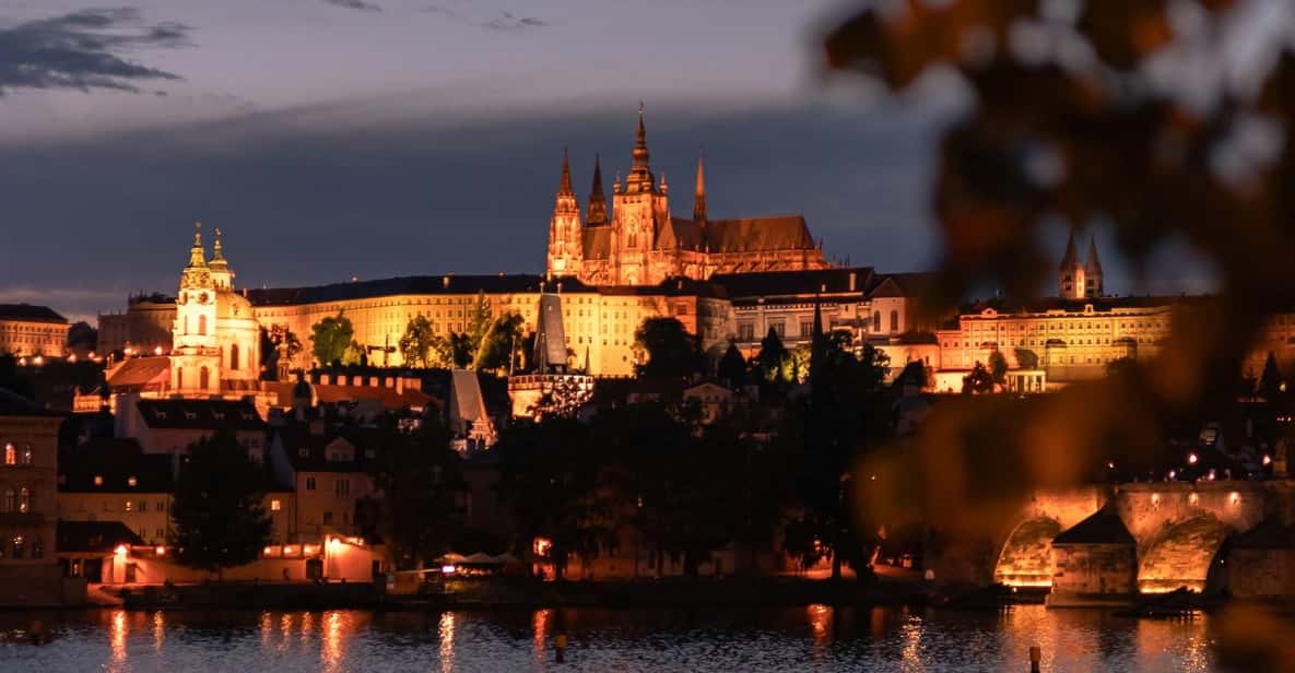Prague Photoshoot for Romantic Couples, Family & Friends - Photoshoot Experience Overview
