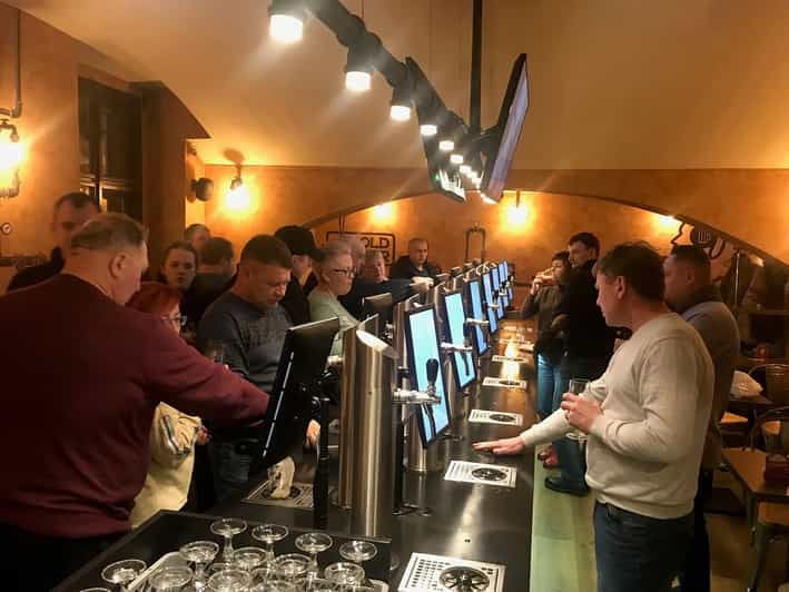 Prague: Self-Pour Czech Beer-Tasting Experience