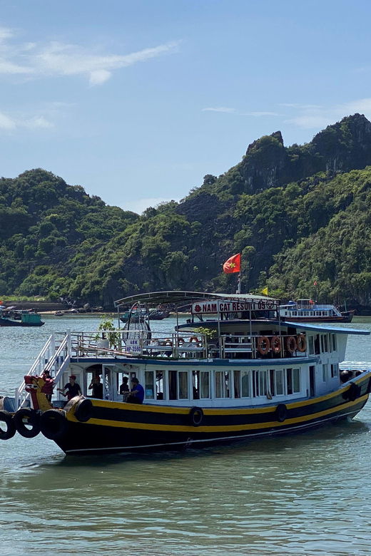 Private Boat : Lan Ha Bay – Kayaking,Caves,Swimming Full Day