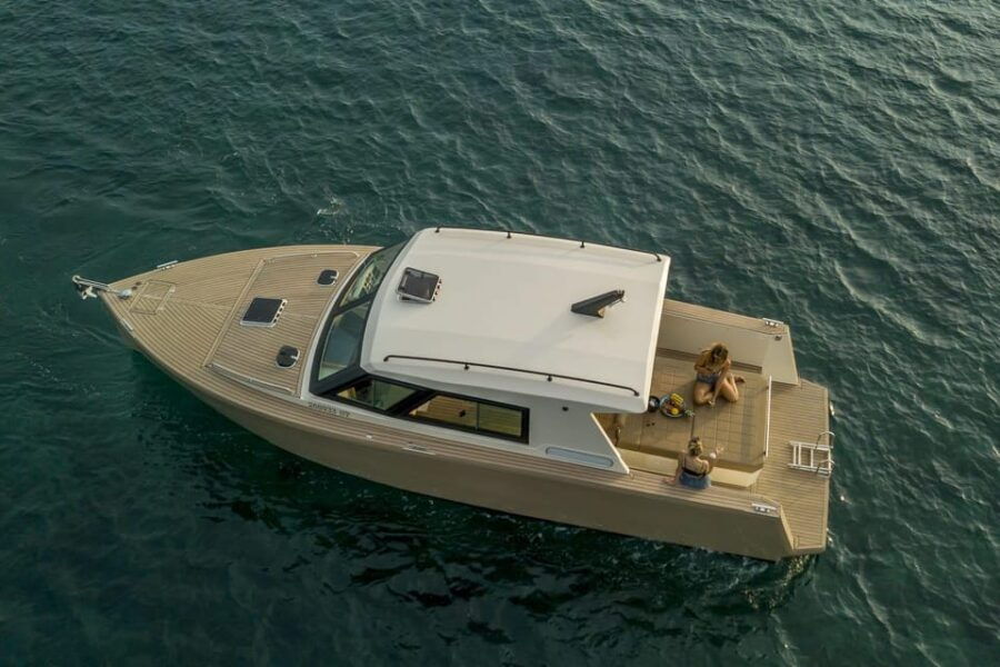PRIVATE DAY WITH OUR LUX SPEEDBOAT, 5 STAR ***** ENJOYMENT