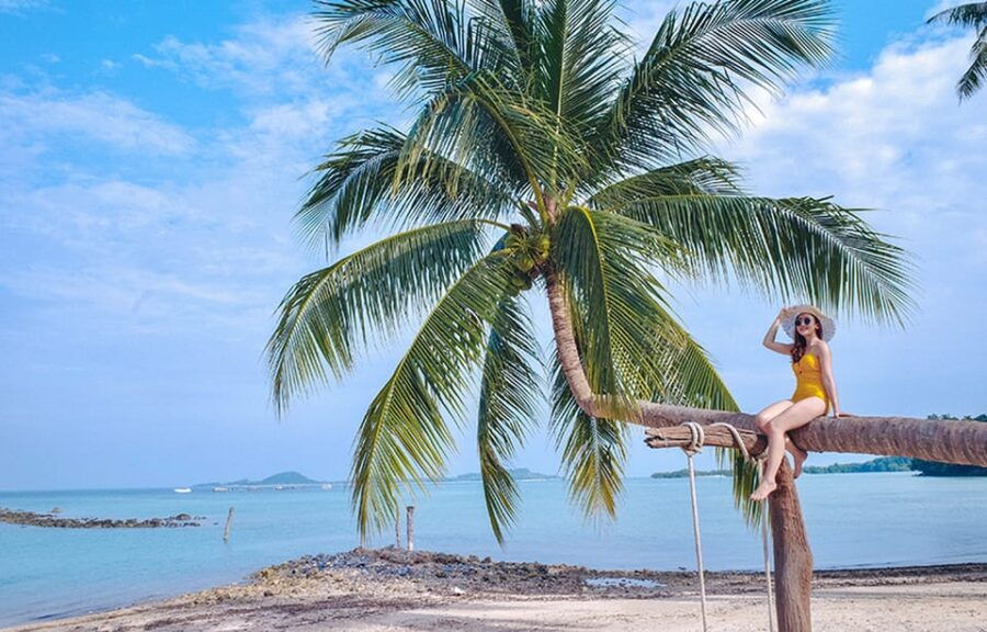 Private Longtail Boat Tour to Koh Madsum and Koh Tan