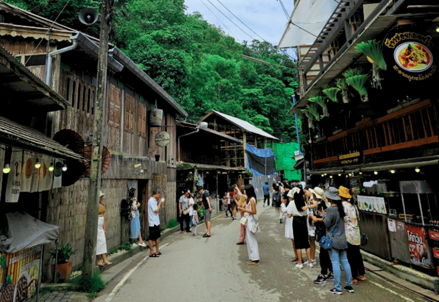 PRIVATE : Mae Kampong, Claai Cafe, Waterfall & Hot Springs