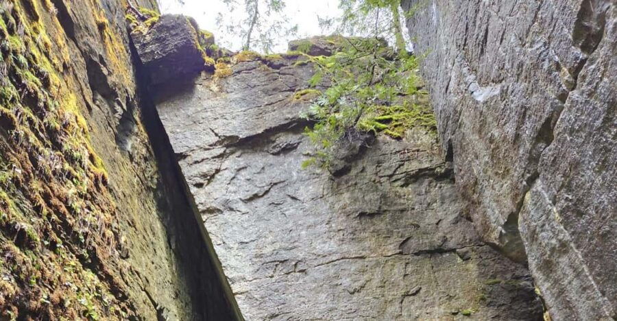 Private Singhampton Caves Hike - Collingwood/Blue Mountain - Activity Overview