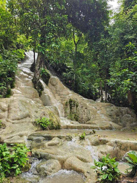 Private : Sticky Waterfall & Secret Temple & Karen Village.