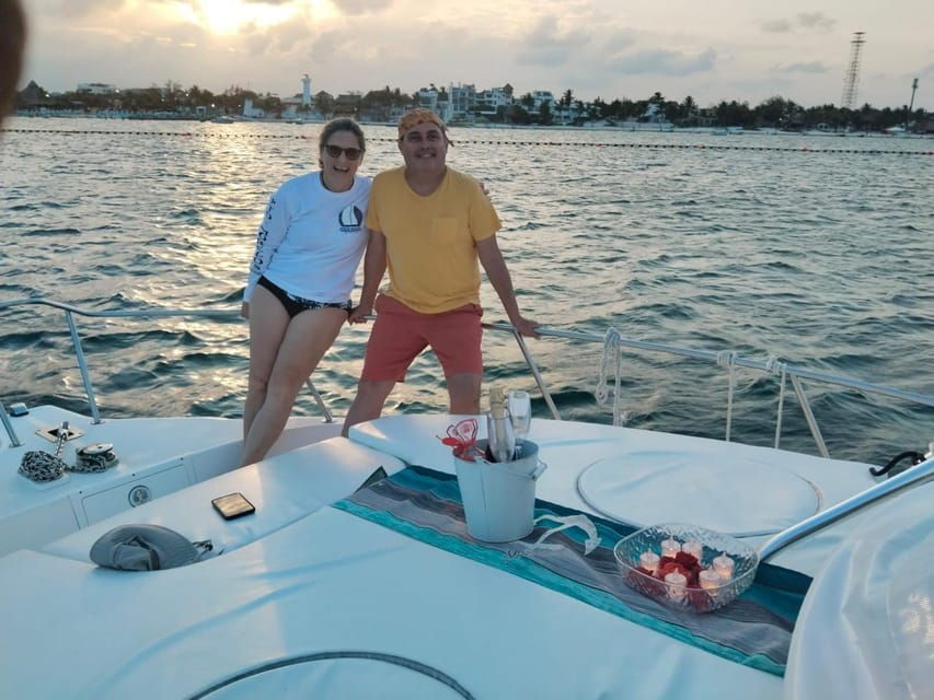 Puerto Morelos: Romantic Yacht Ride at Sunset