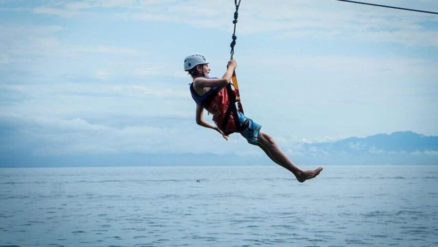 Puerto Vallarta: Las Caletas Beach Hideaway