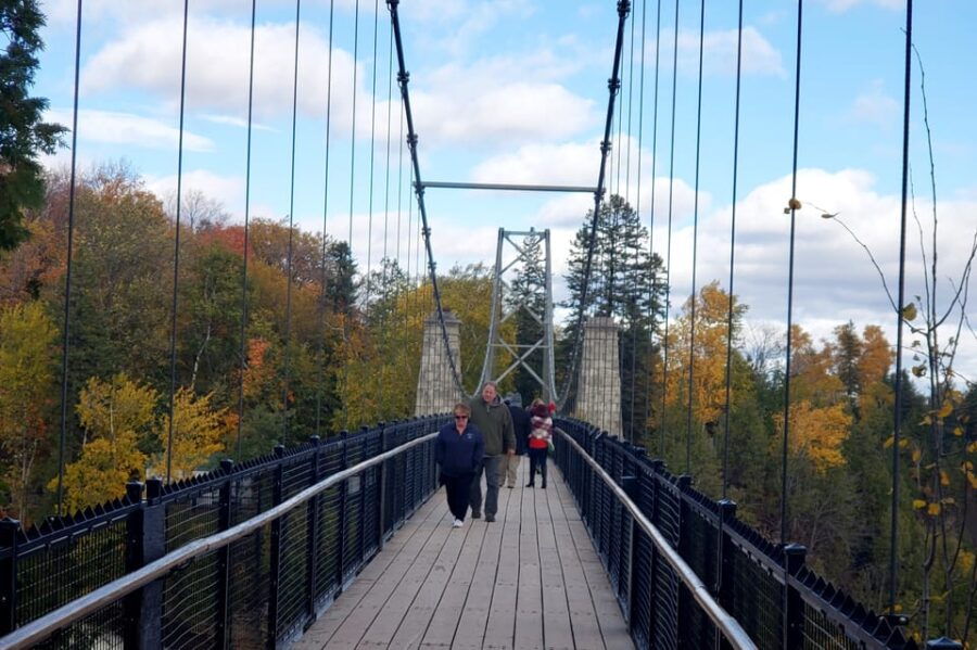 Quebec City: Montmorency Falls Shuttle Bus Transfers