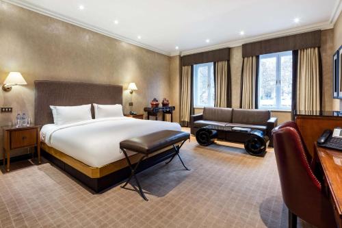 Radisson Blu Hotel, London Leicester Square - Formerly Hampshire - Hotel Overview