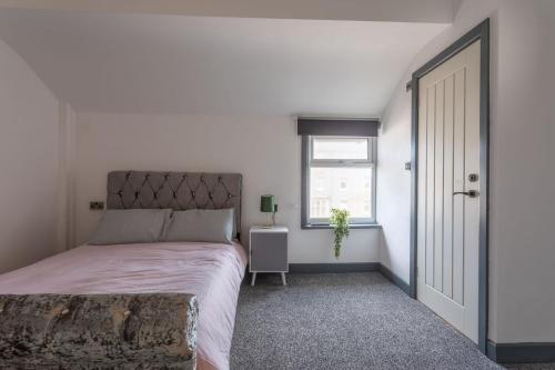 RESIDENCY LUXURY SEAFRONT HOTEL - Hotel Overview