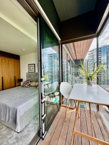 River Panorama Central London 2 Bedroom New Development - Property Overview