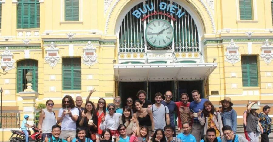 Saigon: Half-Day City Tour on Motorbike With Local Guide