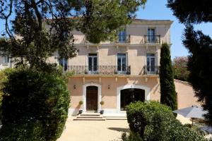 Saint-Alban Hotel - Hotel Overview and Location