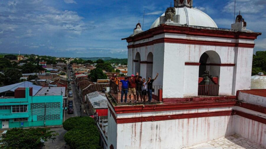San Cristóbal: The Macaws and The Clouds 3-Day Tour