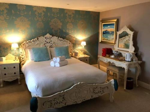 Seawood House Boutique Bed and Breakfast - Overview and Location