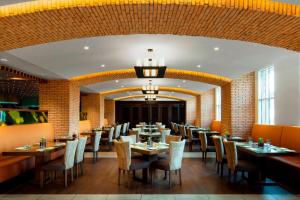 Sheraton Sharjah Beach Resort and Spa - Overview and Location
