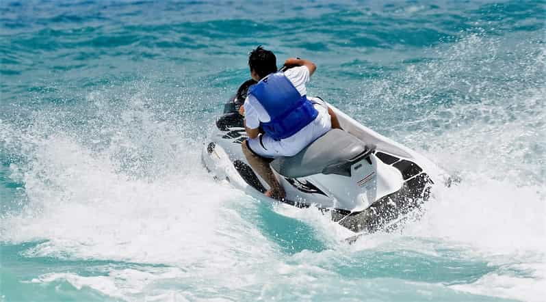 St. Julians: Jet Ski Rental in St. Georges Bay