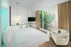 St Martins Lane London - Hotel Overview and Location