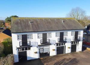 Stratton Cottage Guesthouse - Property Overview