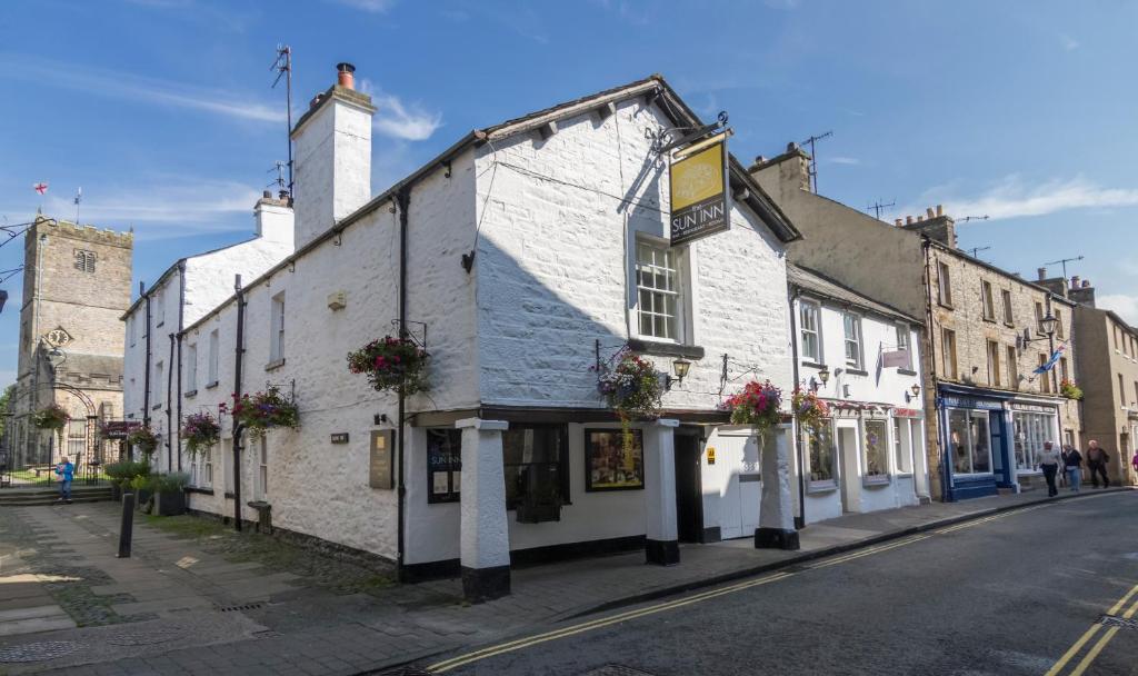 Sun Inn Review