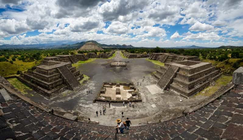 Teotihuacan: Visit Pyramids and Craft a Colorful Piñata