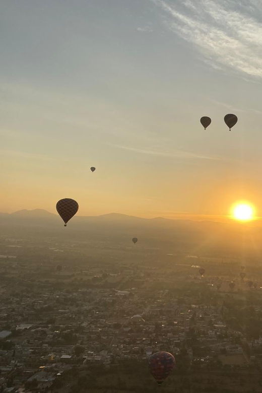 TEOTIHUCAN: BALLOON FLIGHT AND ATV TOUR THROUGH PYRAMIDS