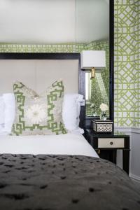 The Kensington Hotel - Hotel Overview and Location