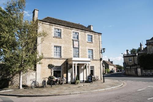 The Methuen Arms - Overview and Location
