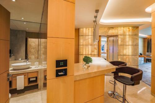The Meydan Hotel Dubai - Guest Experience