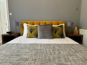 The Red Lion Hotel - Hotel Overview and Location