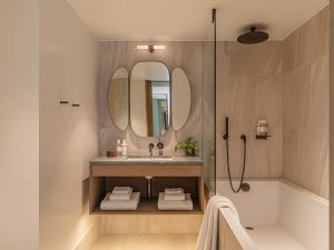 The Stratford Hotel London - Hotel Overview