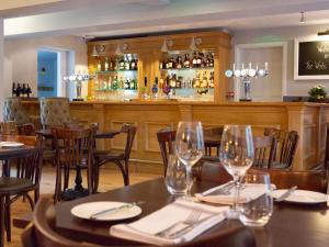 The White Horse Inn - Overview and Location