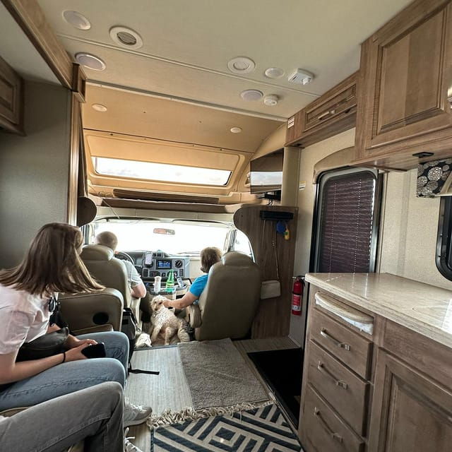 Toronto to Niagara Falls RV-Motorhome Tour - Tour Overview and Pricing
