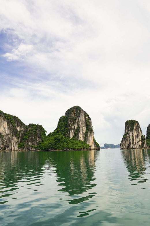 Tour 1 Day Ha Long Bay With Cave, Kayak,Swimming,Kayak,Lunch - Overview of Ha Long Bay Tour