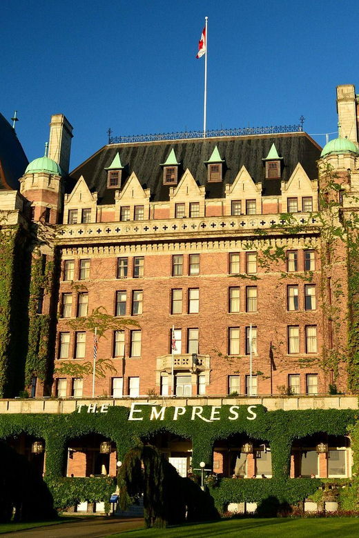 Vancouver Private Walking Tour - Guided Experience