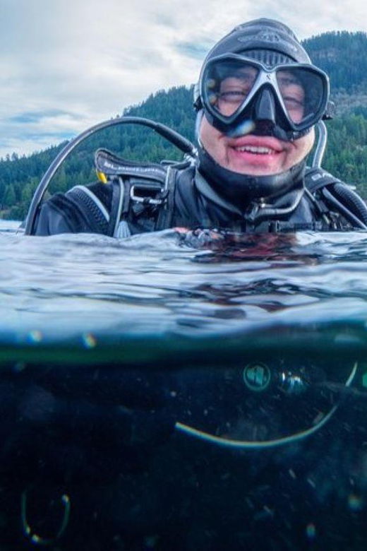Vancouver: Scuba Dive Boat Charter for Certified Divers